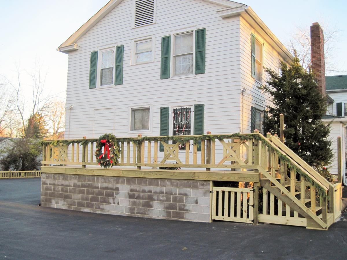 Rider'S Inn Painesville Exterior photo